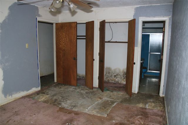 611 Cain Street, Lake Dallas, TX 75065