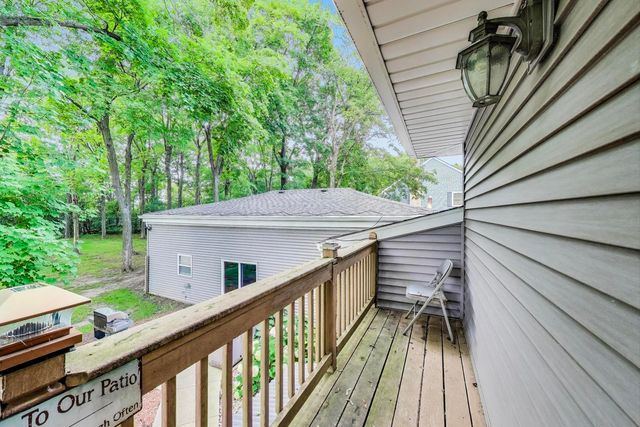 32362 N PINE Avenue, Grayslake, IL 60030