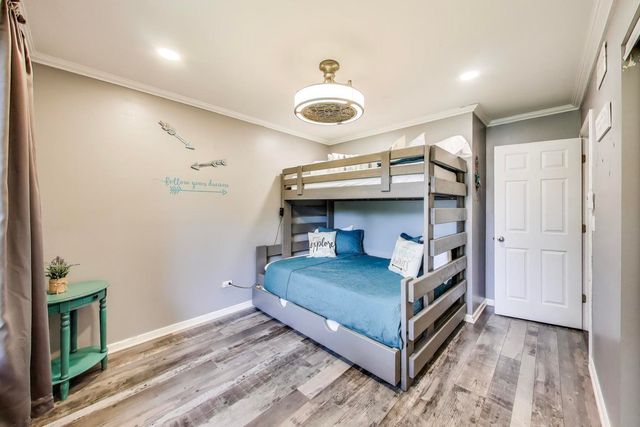 32362 N PINE Avenue, Grayslake, IL 60030