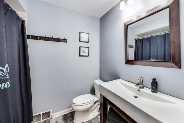 32362 N PINE Avenue, Grayslake, IL 60030