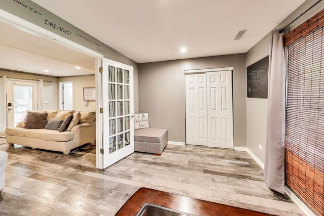 32362 N PINE Avenue, Grayslake, IL 60030