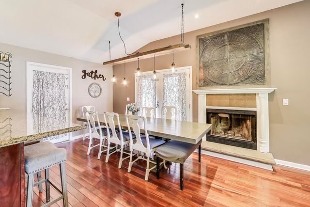 32362 N PINE Avenue, Grayslake, IL 60030