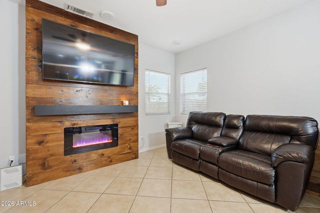 9404 N 186TH Lane, Waddell, AZ 85355