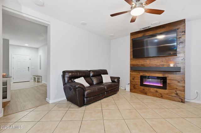 9404 N 186TH Lane, Waddell, AZ 85355