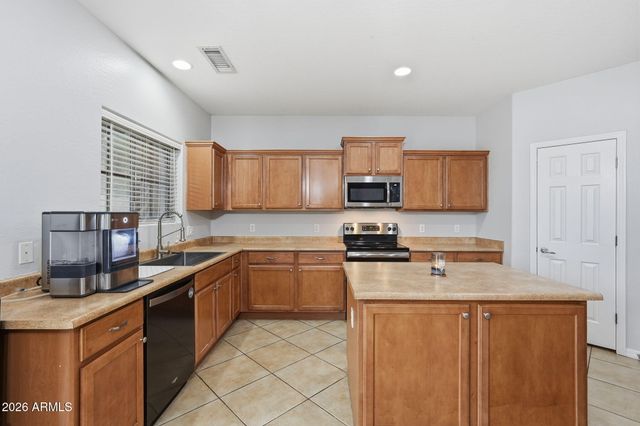 9404 N 186TH Lane, Waddell, AZ 85355