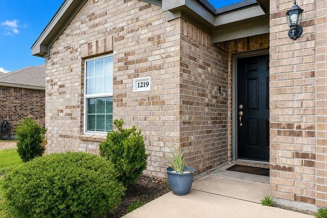 1219 Paradise Found Drive, Iowa Colony, TX 77583