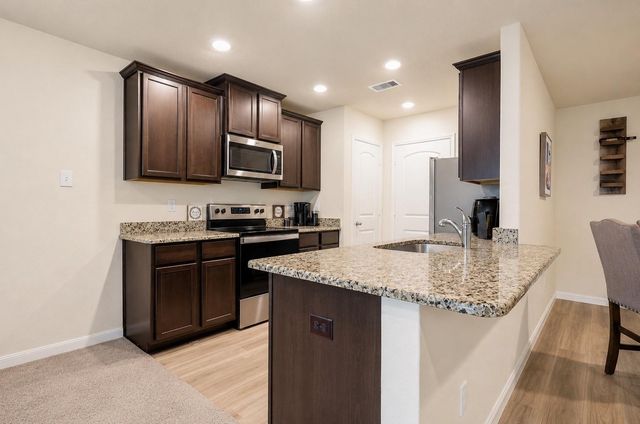 1219 Paradise Found Drive, Iowa Colony, TX 77583