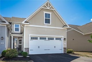 157 Sandstone Circle, Grand Island, NY 14072