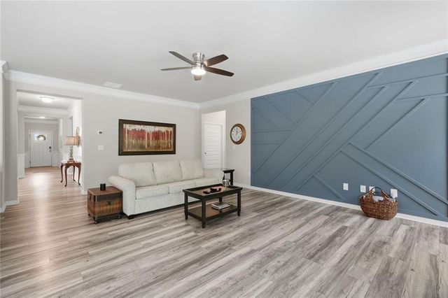 222 Woodford Drive, Canton, GA 30115