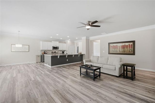 222 Woodford Drive, Canton, GA 30115