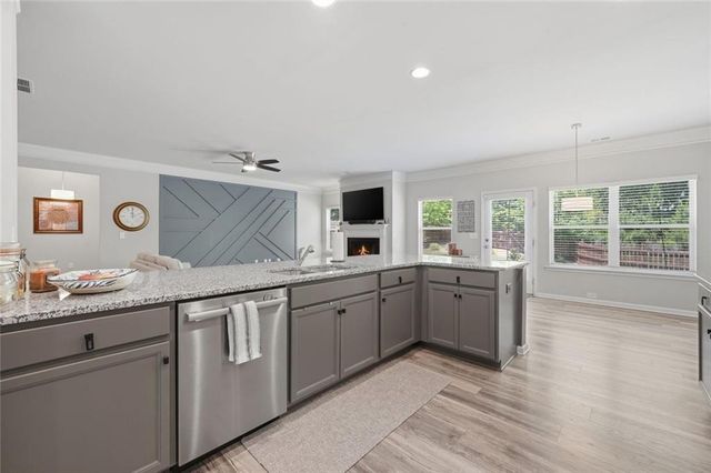 222 Woodford Drive, Canton, GA 30115