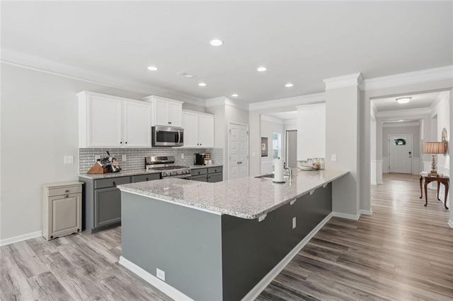 222 Woodford Drive, Canton, GA 30115