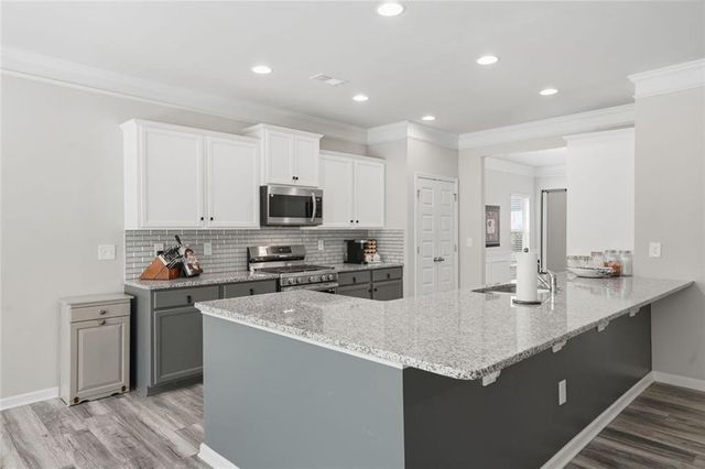 222 Woodford Drive, Canton, GA 30115