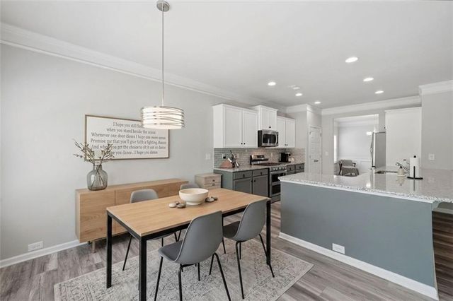 222 Woodford Drive, Canton, GA 30115