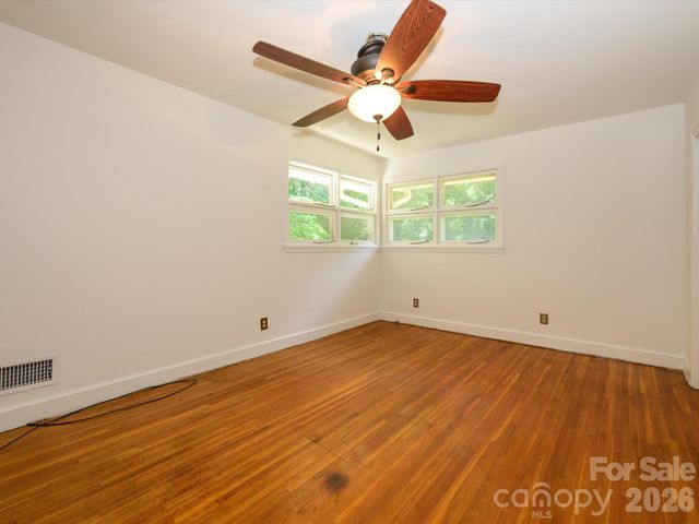 688 Grandview Drive NE, Concord, NC 28025