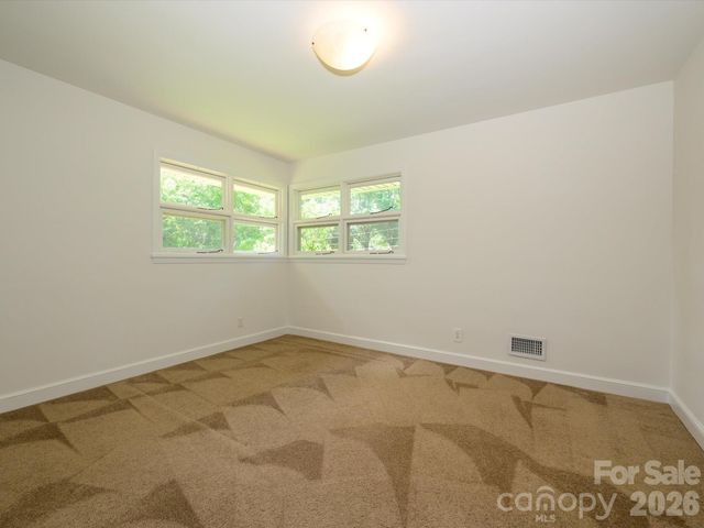 688 Grandview Drive NE, Concord, NC 28025