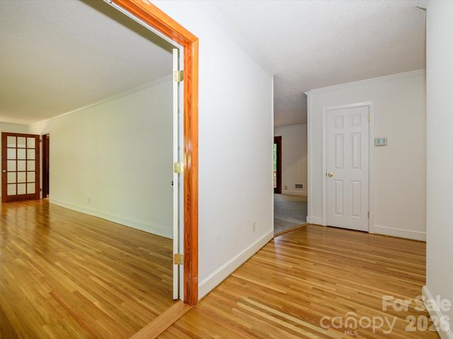 688 Grandview Drive NE, Concord, NC 28025