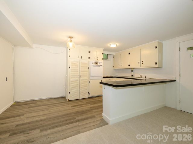 688 Grandview Drive NE, Concord, NC 28025