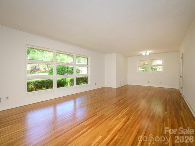 688 Grandview Drive NE, Concord, NC 28025