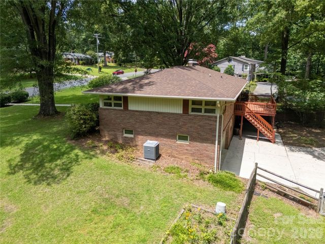 688 Grandview Drive NE, Concord, NC 28025