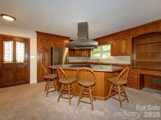 688 Grandview Drive NE, Concord, NC 28025