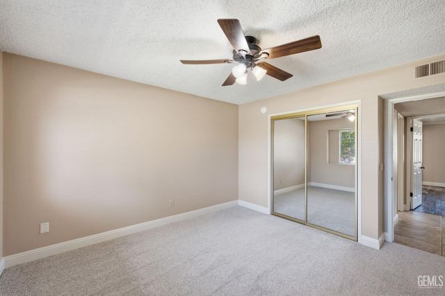 6907 Eloy Avenue, Bakersfield, CA 93308