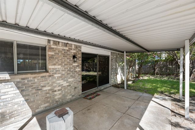 2002 Rose Hill Road, Carrollton, TX 75007