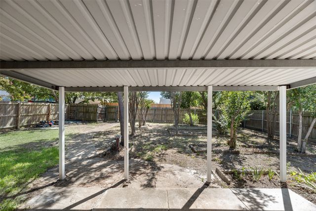 2002 Rose Hill Road, Carrollton, TX 75007