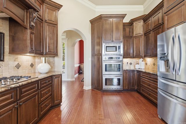 24 Algeciras Lane, Hot Springs Village, AR 71909