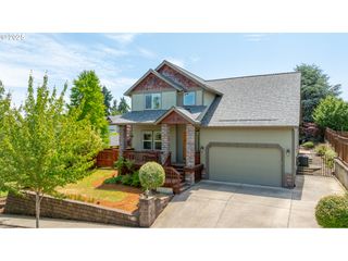 1724 Ne LUCY BELLE St, Mc Minnville, OR 97128