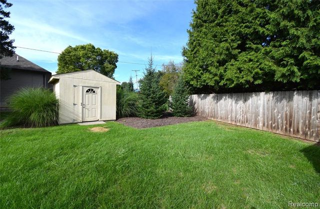 38081 E Bonkay Drive, Clinton Township, MI 48036
