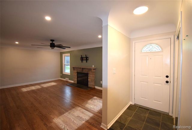38081 E Bonkay Drive, Clinton Township, MI 48036