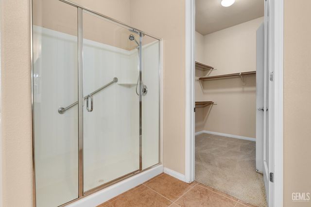 5914 Park Place Drive, Bakersfield, CA 93306
