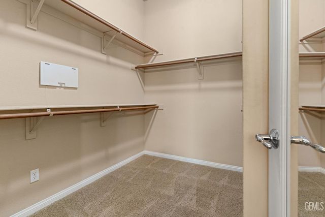 5914 Park Place Drive, Bakersfield, CA 93306