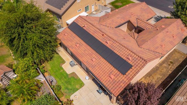 5914 Park Place Drive, Bakersfield, CA 93306