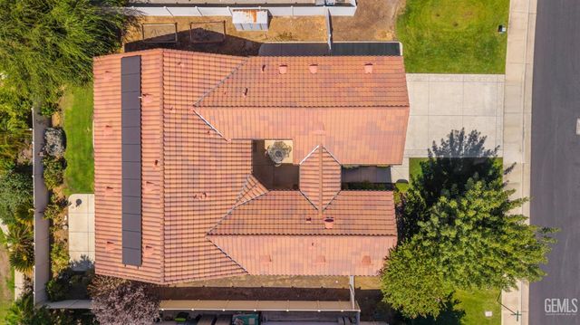 5914 Park Place Drive, Bakersfield, CA 93306