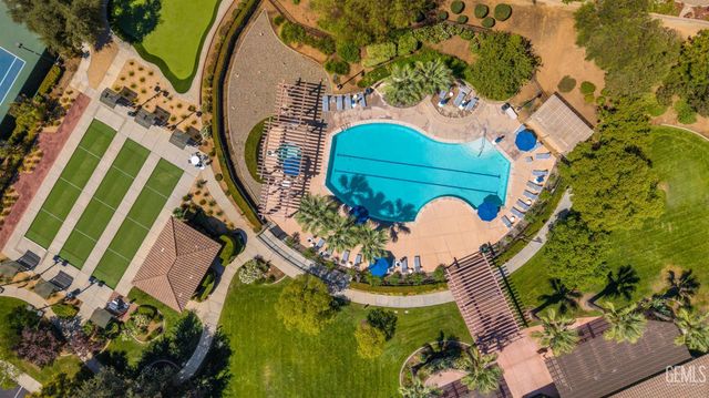 5914 Park Place Drive, Bakersfield, CA 93306