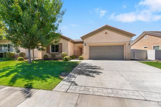 5914 Park Place Drive, Bakersfield, CA 93306