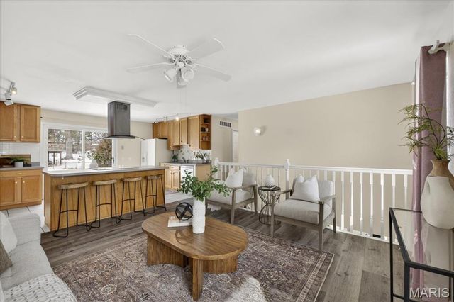 609 Auber Drive, Manchester, MO 63011