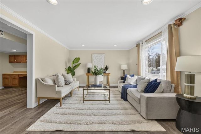 609 Auber Drive, Manchester, MO 63011