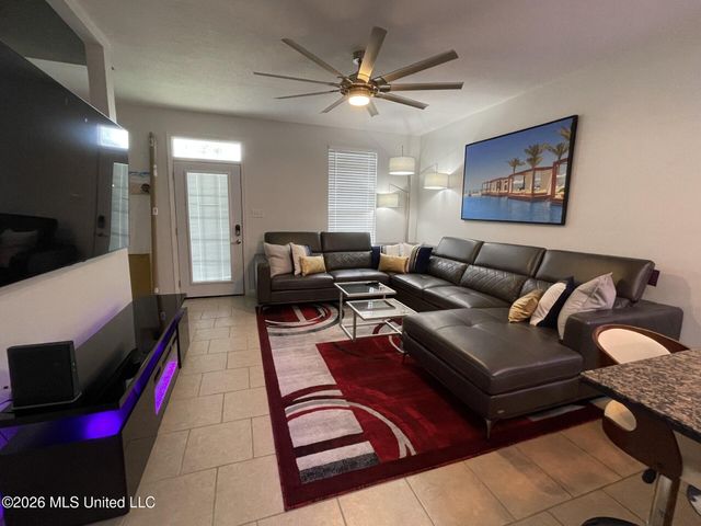 1276 B Century Oaks Drive, B, Gulfport, MS 39507