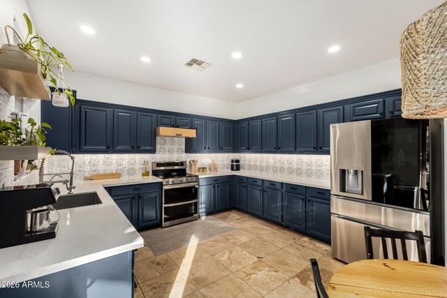 28266 N SHUNDEEN Circle, San Tan Valley, AZ 85143