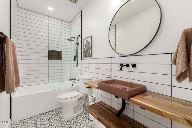 28266 N SHUNDEEN Circle, San Tan Valley, AZ 85143