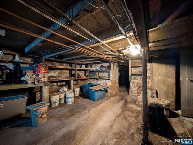 203 Lake Street, Newark, NJ 07104