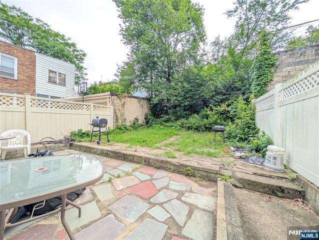 203 Lake Street, Newark, NJ 07104