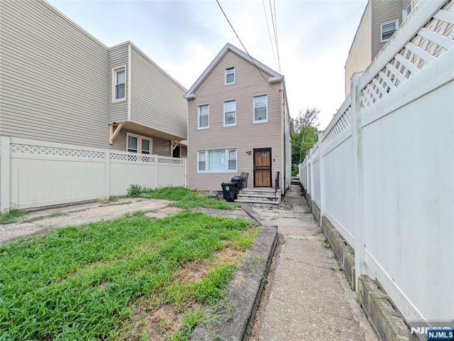 203 Lake Street, Newark, NJ 07104