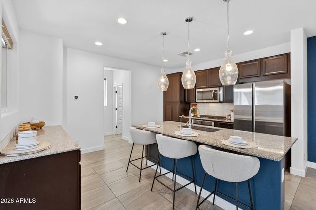 7039 W CORONA Drive, Chandler, AZ 85226