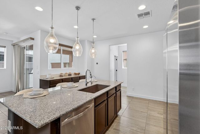 7039 W CORONA Drive, Chandler, AZ 85226