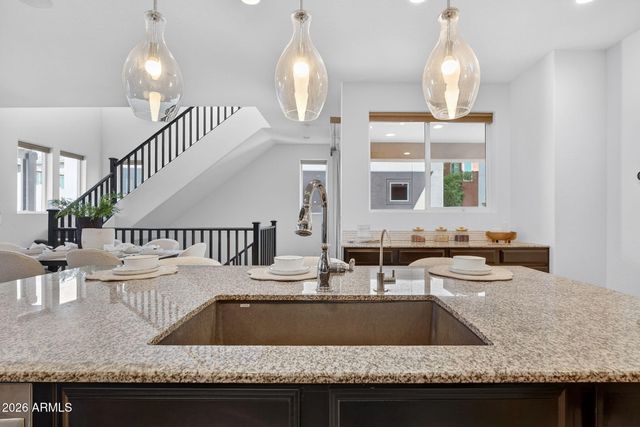 7039 W CORONA Drive, Chandler, AZ 85226