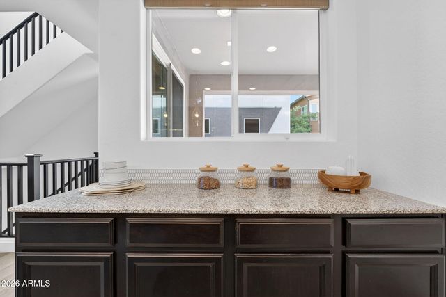 7039 W CORONA Drive, Chandler, AZ 85226